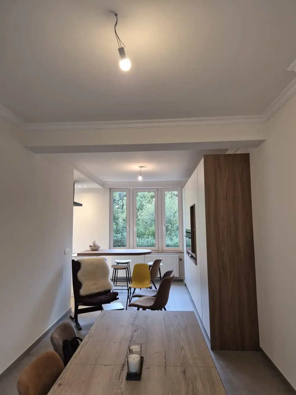 Transformation intérieure moderne après travaux de rénovation à Liège